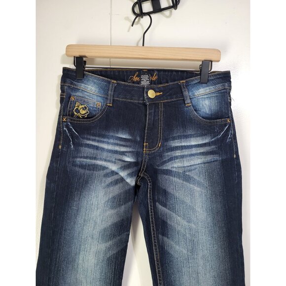 Southpole Womens Y2K Bootcut Jeans SZ 9 Blue Denim Gold Embroidered Rose Detail - Picture 3 of 12